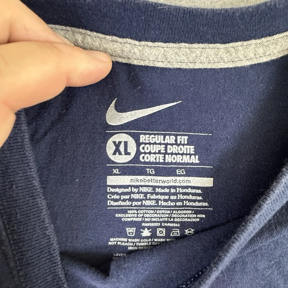 New York Yankees Shirt Mens XL Blue MLB Baseball Nike Tee Nike Swoosh Bleached